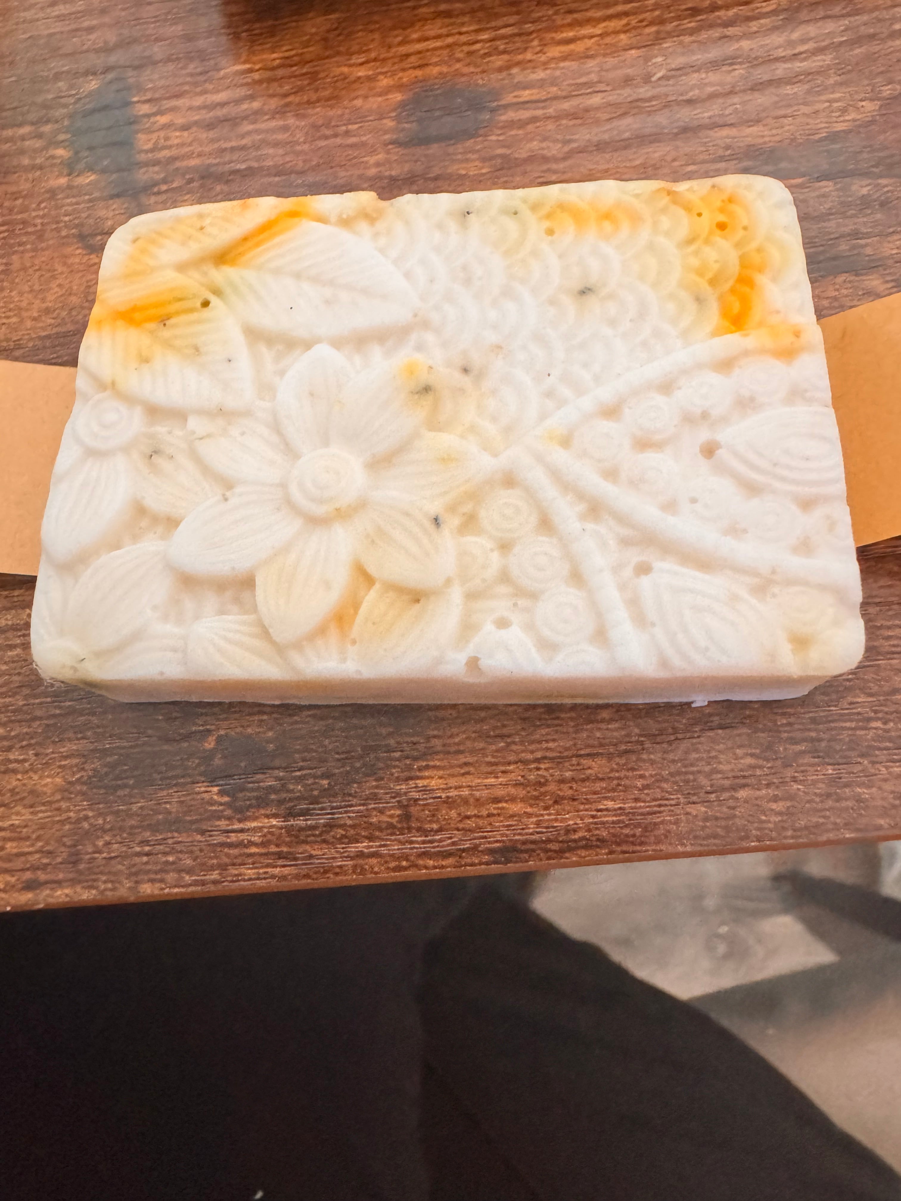 🍊 Citrus Sunrise Soap